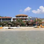 Nefeli Wind Club Aparthotel 3*