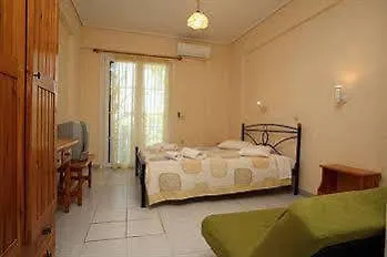 Nefeli Wind Club Aparthotel 3*