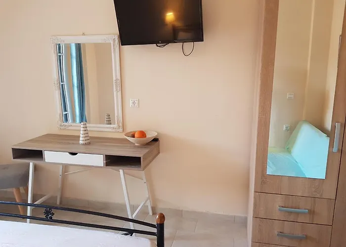 Nefeli Wind Club Aparthotel 3*